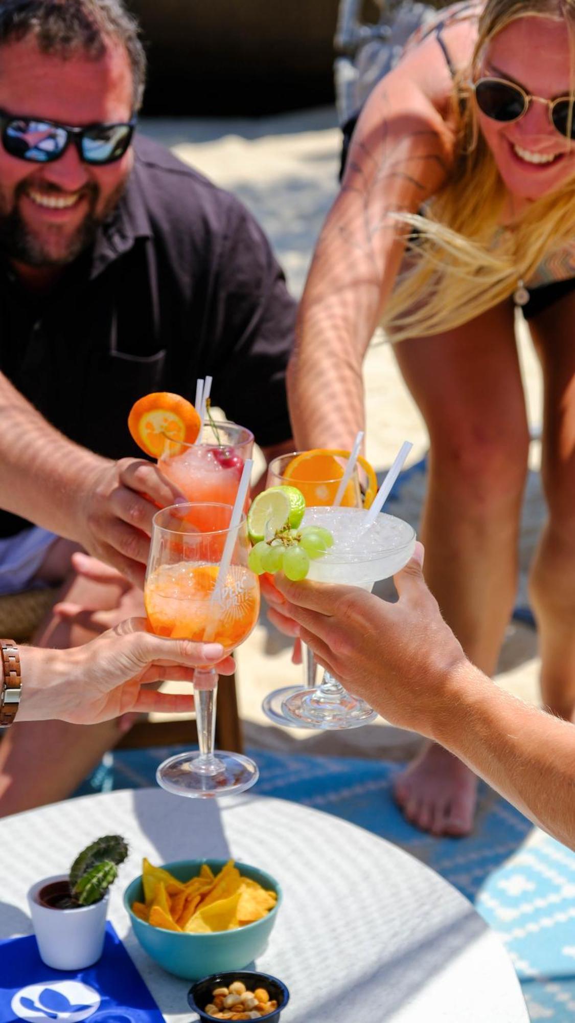 Cocoon Hotel-Beach Bar Сарти Екстериор снимка