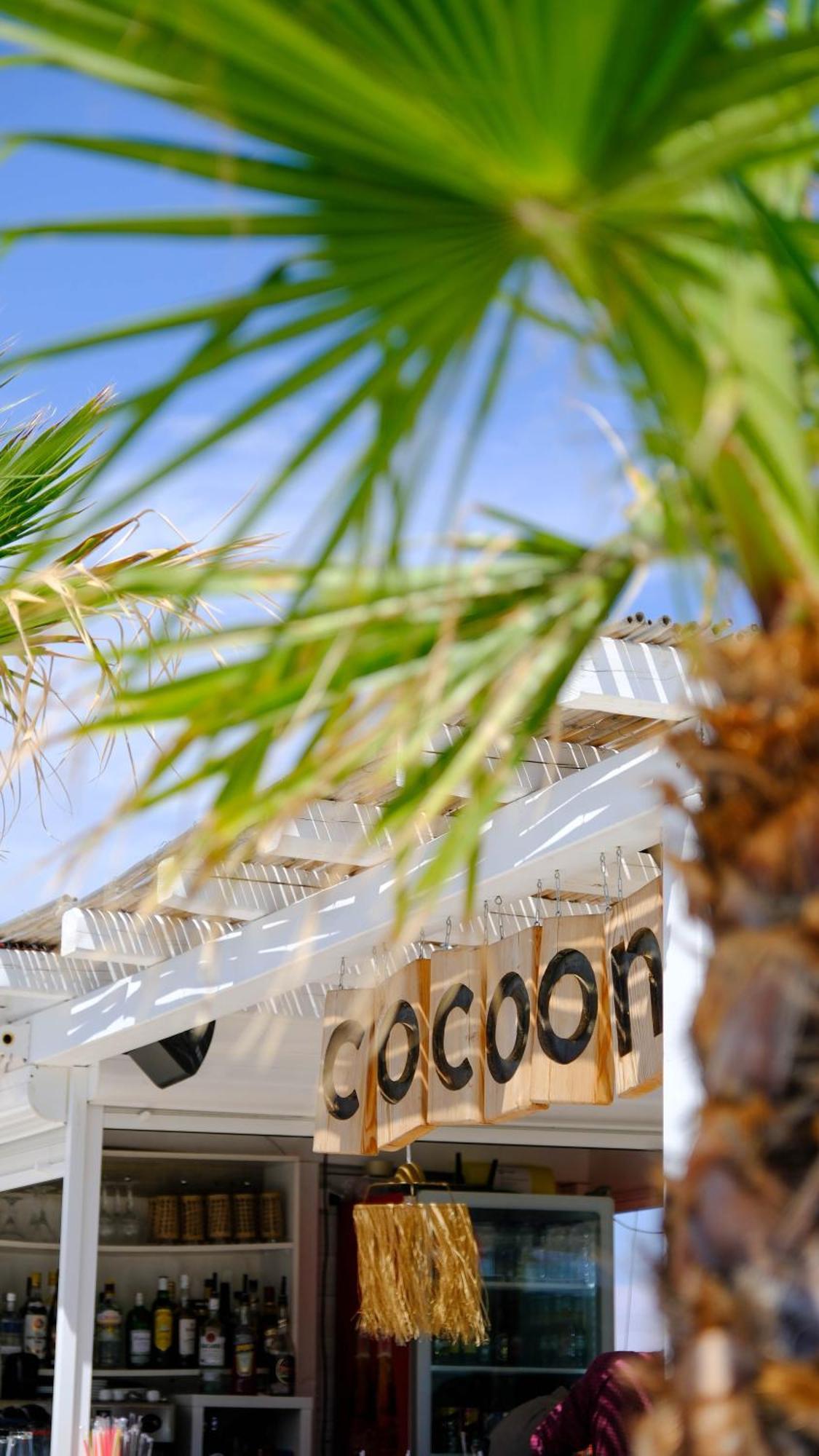 Cocoon Hotel-Beach Bar Сарти Екстериор снимка